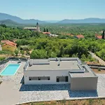 Olive * Lovreć