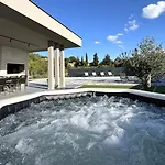 Olive Villa